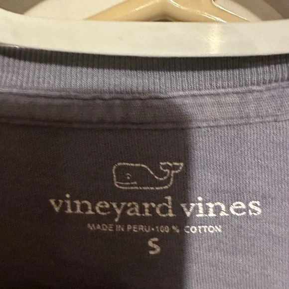 VINEYARD VINES FOOTBALL WHALE SHIRT Small - Picture 3 of 6